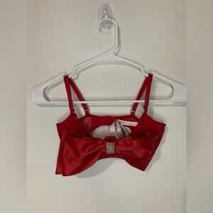 Victoria’s Secret Women’s Bra Size 32D